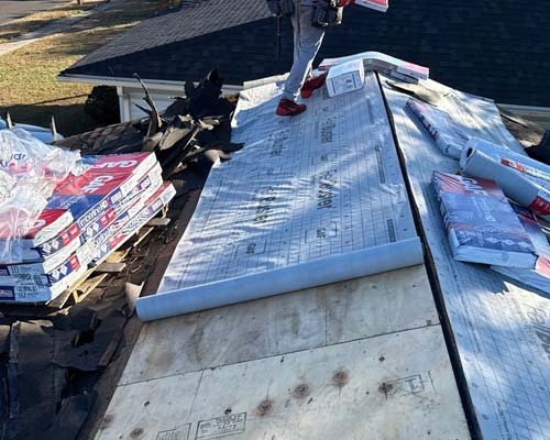 Residential Roof getting replaced